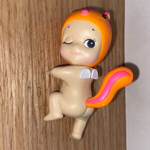 Sonny Angel - RARE SECRET Hippers Looking Back: Squirrel